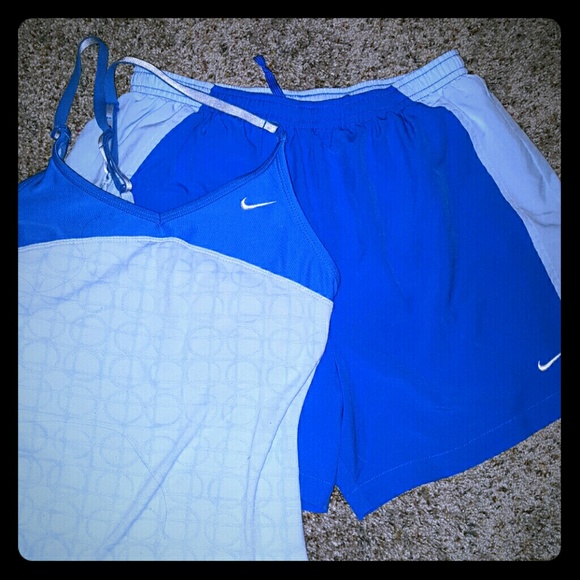 Nike Tops - NIKE fit dry set