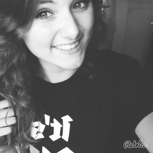 Meet your Posher, Hailey