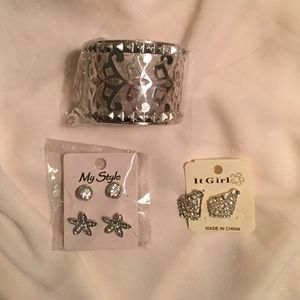 SOLD Bracelet and earrings set