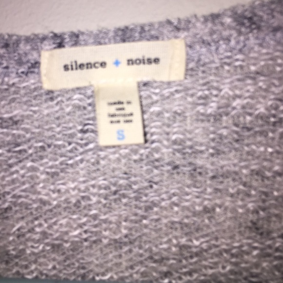 NEW silence+noise sweater - Picture 2 of 4