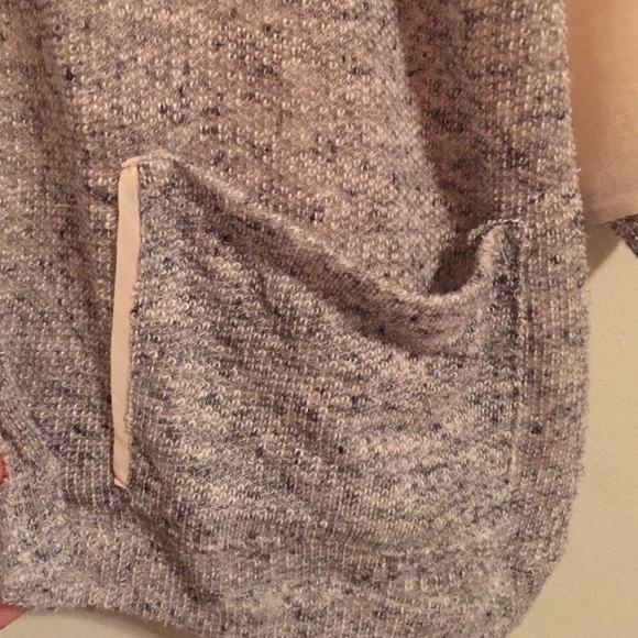 NEW silence+noise sweater - Picture 3 of 4