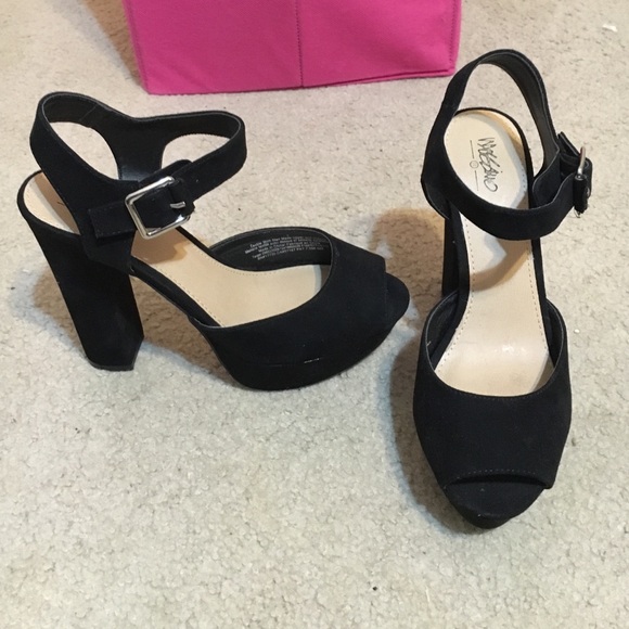 Black Mossimo Heels
