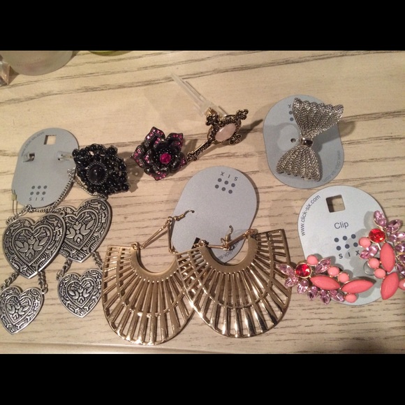 Jewelry bundle earrings and rings