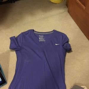 Small Nike t-shirt