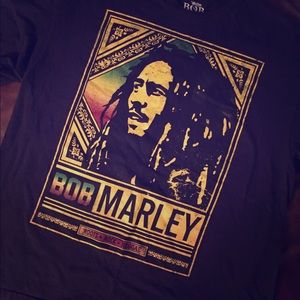 Vintage style Bob Marley tee!