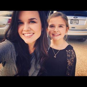 Meet your Posher, Bobbie