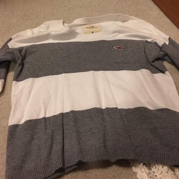 Hollister sweater!!