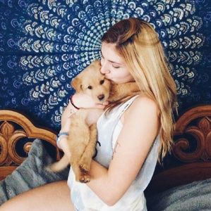 Meet your Posher, Lanie