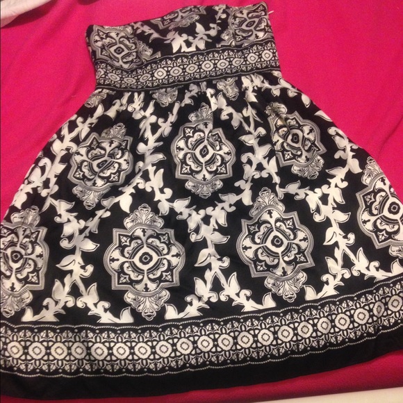 White House black market dress