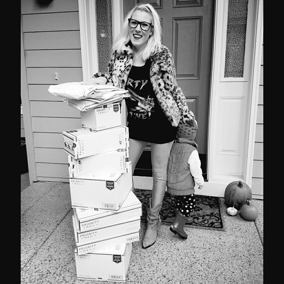 Meet your Posh Ambassador, Sherrod 🖤🤘 - Picture 2 of 7