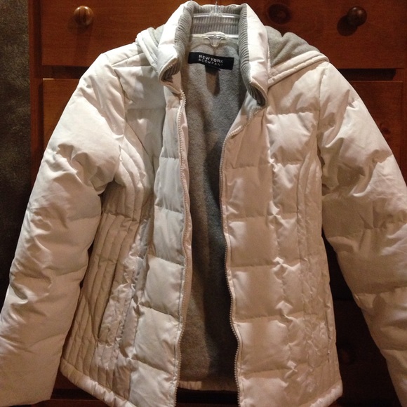 New York & Company Jackets & Blazers - White down coat. Like new size small