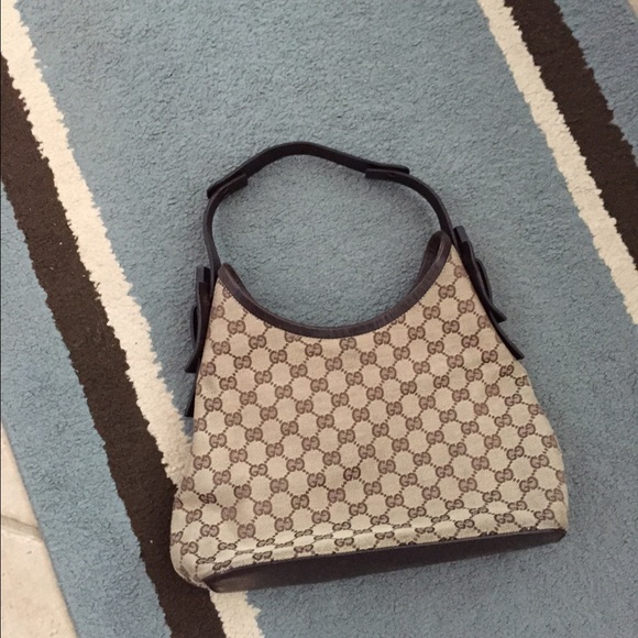 Signature brown Gucci purse