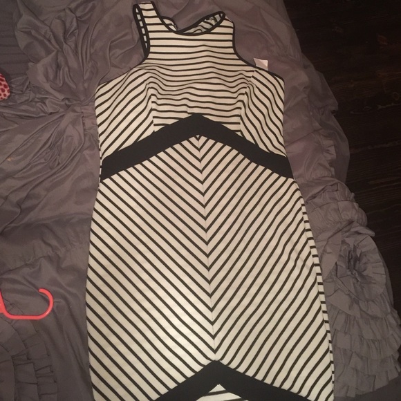 White/black dress