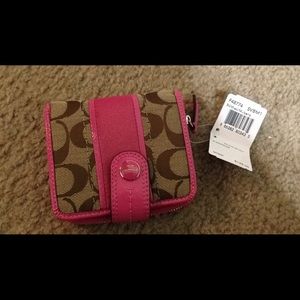 Coach wallet