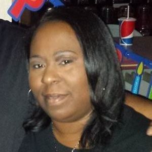 Meet your Posher, Tira