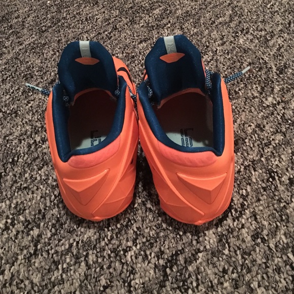 Lebron 12 - Picture 4 of 4