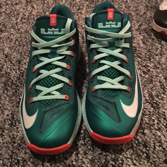 Lebron 11 low - Picture 2 of 4