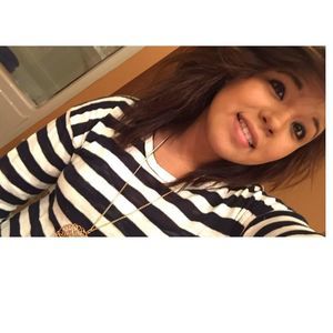 Meet your Posher, Yaneth