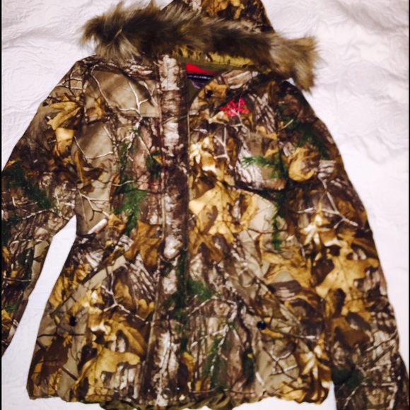 Real Tree Camo winter coat with fur trim hood szM