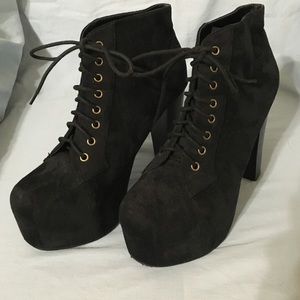Suede platform boots