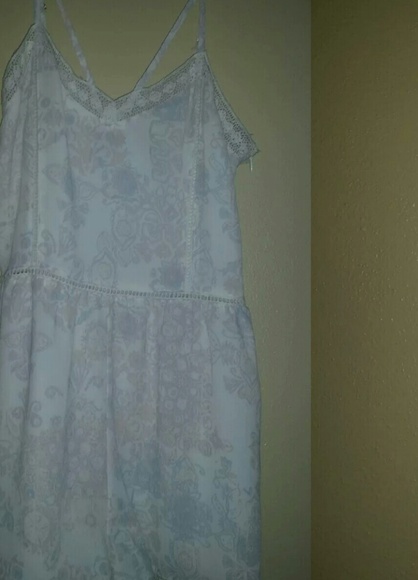 NWOT Kendall & Kylie romper