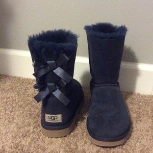 Navy UGGS