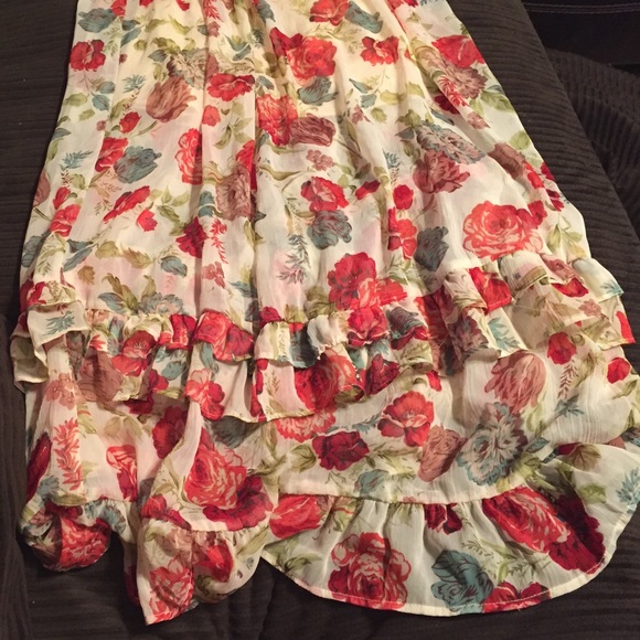 Beautiful maxi dress from Dillards - Picture 3 of 4