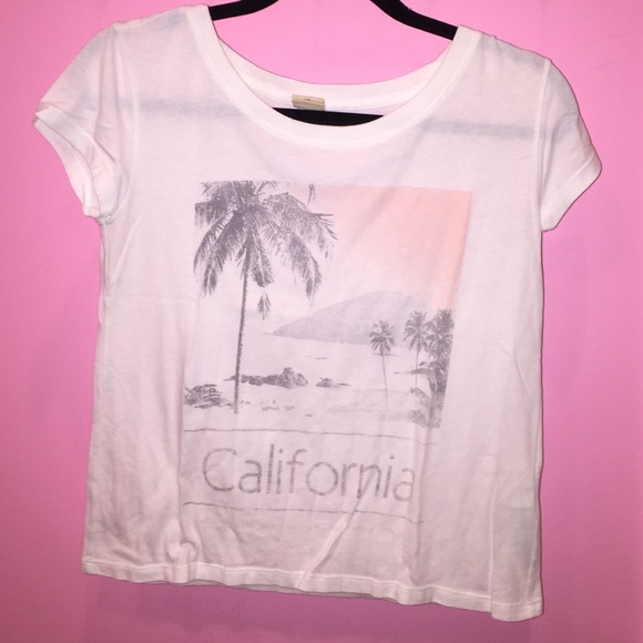 Hollister t-shirt