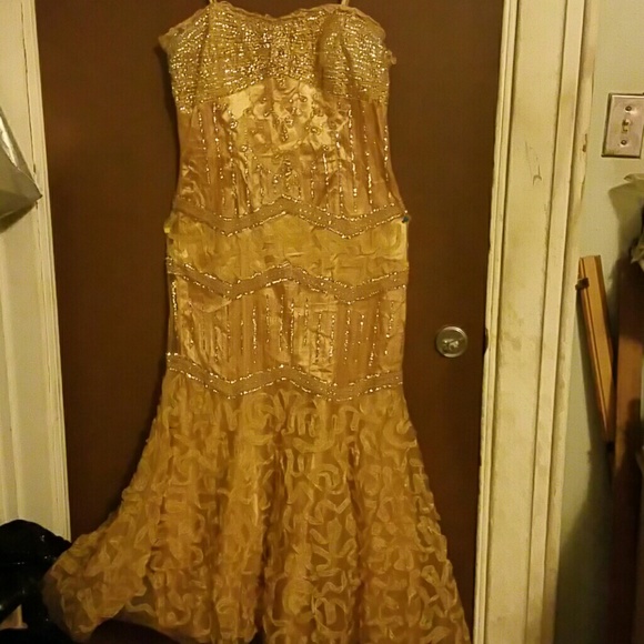 Gold sequence, merrimaiid  ruffled  organza  gown - Picture 1 of 1