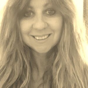 Meet your Posher, Lorraine