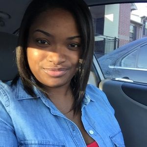 Meet your Posher, Arielle