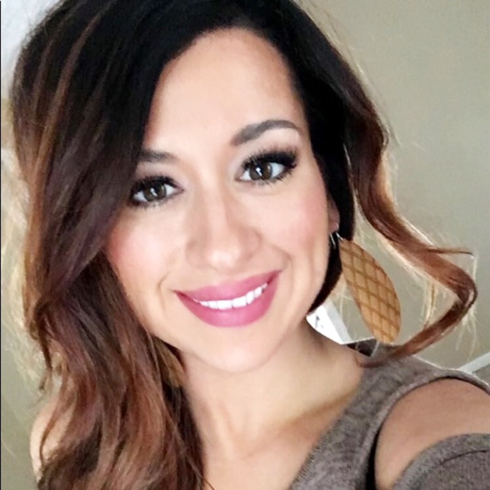 Meet your Posher, Amanda