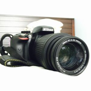 NIKON DSLR D3200