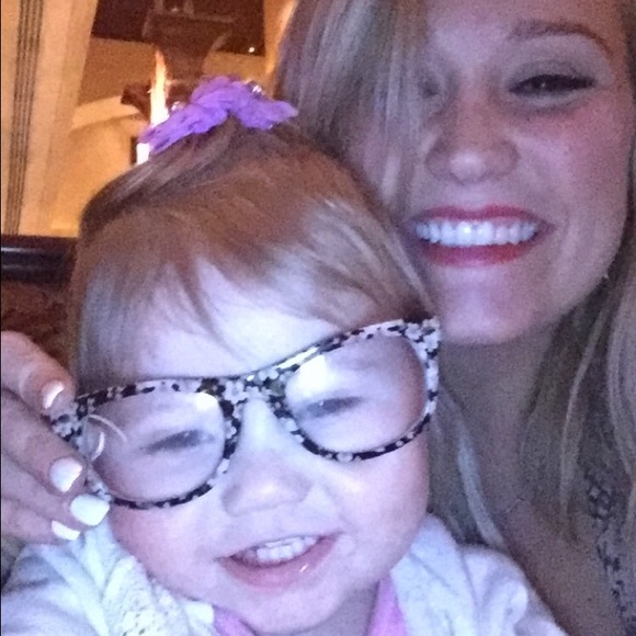 Meet your Posher, Shay