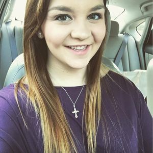 Meet your Posher, Tava