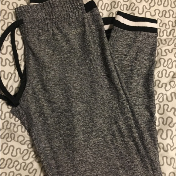 VS PINK ultimate gym pant