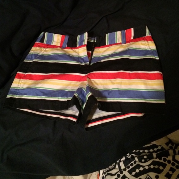 Looking to trade for exact same shorts in a 2 or 4