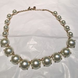 Kate spade pearly statement necklace