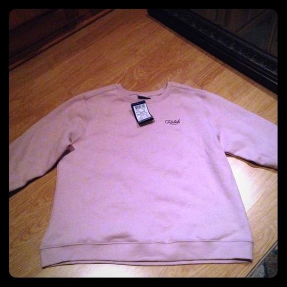 Never worn reebok sweatshirt