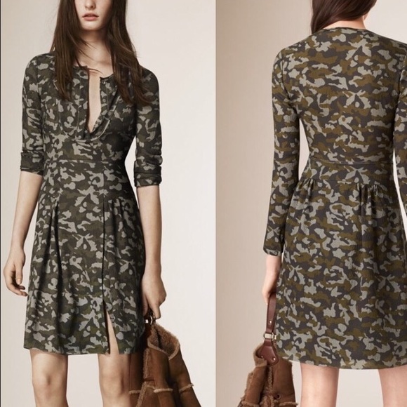 ISO 😦😢 BURBERRY bib front camouflage silk dress