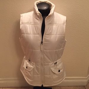 Like new... White vest puffer jacket