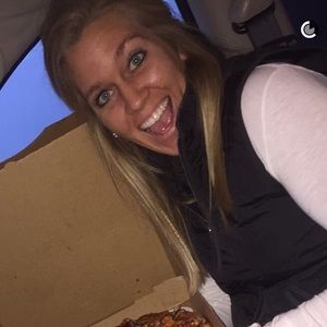 Meet your Posher, Lydia