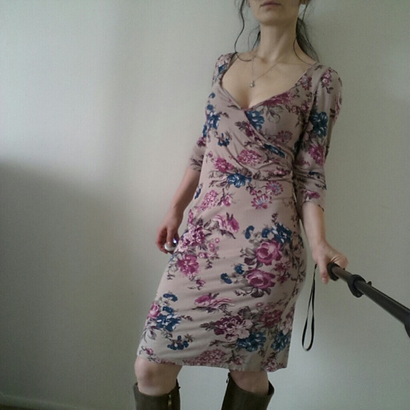 ORSAY WRAP DRESS  DEEP V NECK 3/4 LENGTH