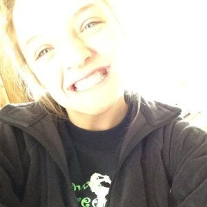 Meet your Posher, Haley