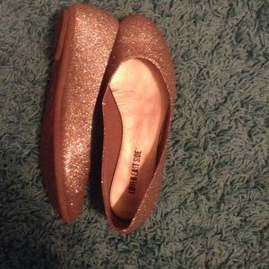 Gold sparkling flats