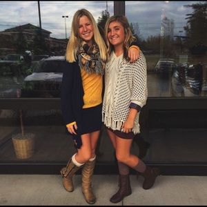 Meet your Posher, Maddie