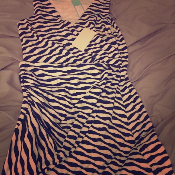 Navy blue/white sleeveless dress