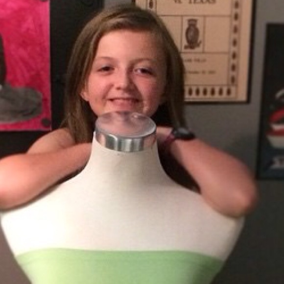 Meet your Posher, Debbie - Picture 1 of 1