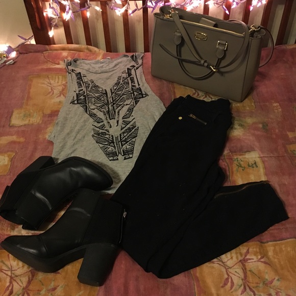 Tank top - Picture 2 of 4