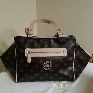 Mailyn Satchel